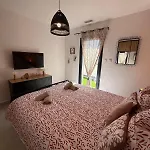 Neuve Piscine Bali Vue Pyrenees 5 Min Cite Carcassonne
