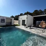 Neuve Piscine Bali Vue Pyrenees 5 Min Cite