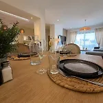 Neuve Piscine Bali Vue Pyrenees 5 Min Cite Willa Carcassonne