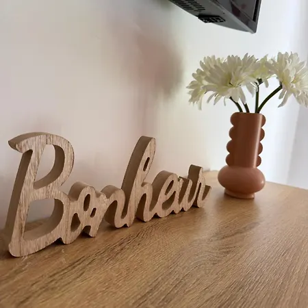 New 2025 Pyrenees View, Pool & Comfort Villa