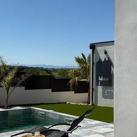 Villa New 2025 Pyrenees View, Pool & Comfort
