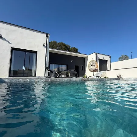 New 2025 Pyrenees View, Pool & Comfort *