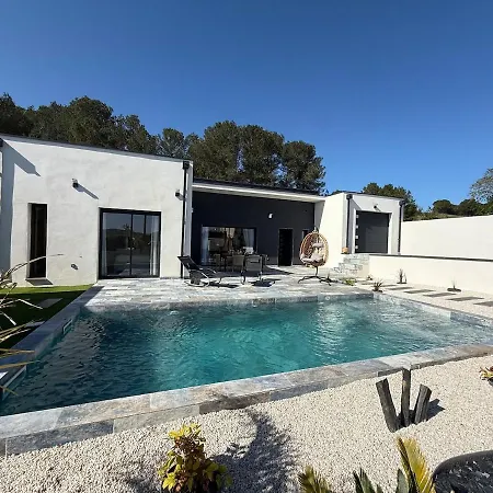 New 2025 Pyrenees View, Pool & Comfort *