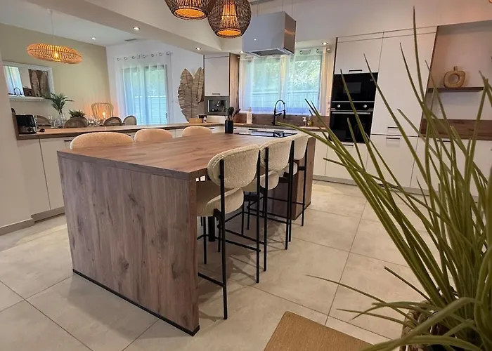 Villa Neuve Piscine Bali Spa Vue Pyrenees 5 Min Cite Carcassonne